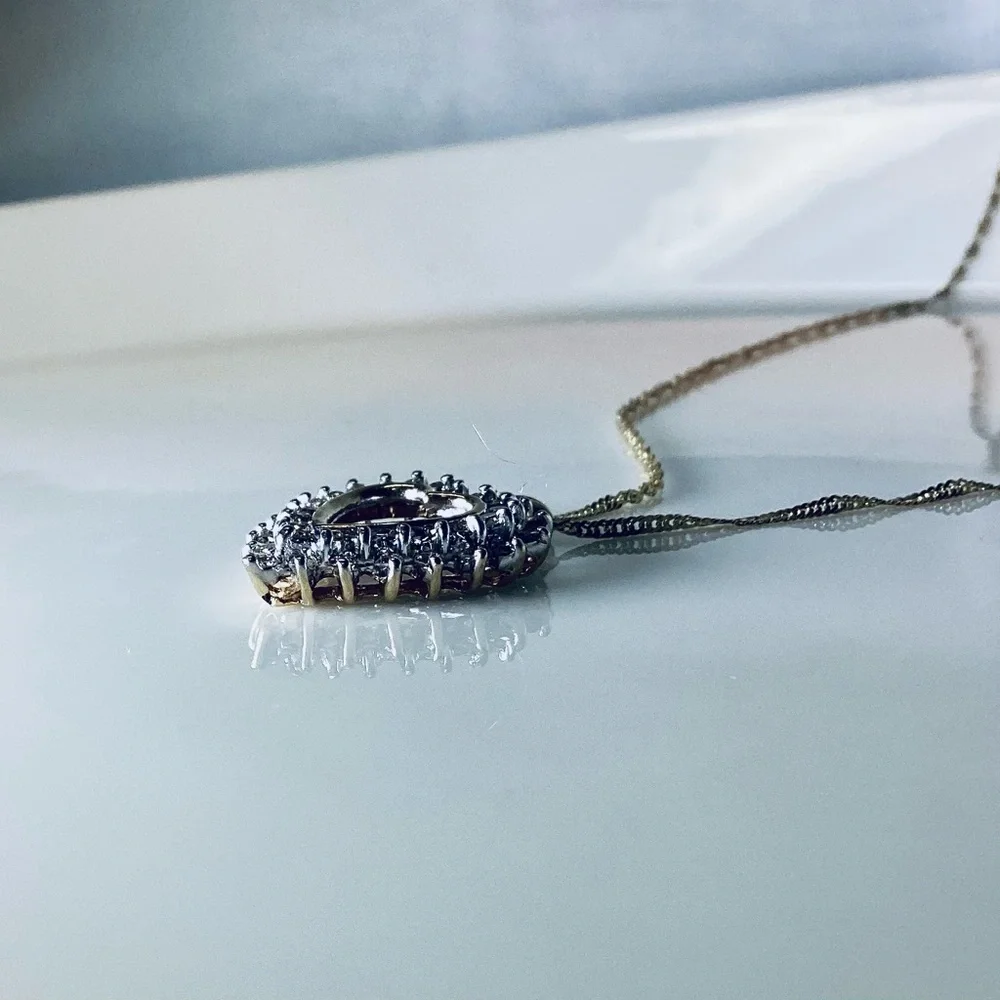 Gold Heart Diamond Pendant - Picture 2 of 11
